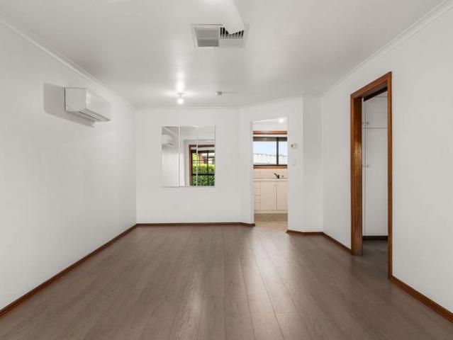 Open Plan Living, Solar Efficiency & Private Courtyard