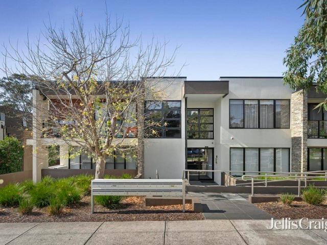 Open plan modern, low rise apartment living in prime central location