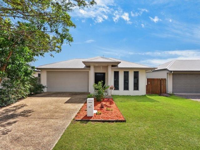 Open Plan, Solar, Perfect Location!