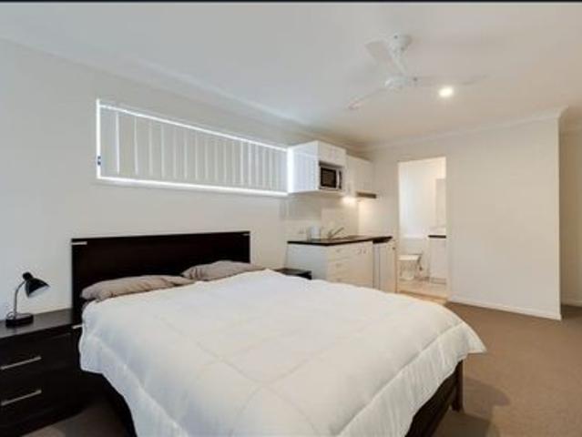 OPEN PLAN ROCKLEA STUDIO