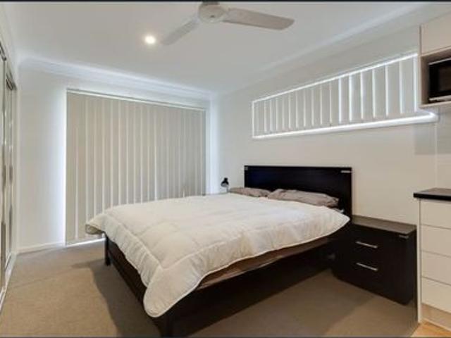 OPEN PLAN ROCKLEA STUDIO