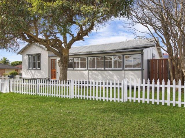 Open saturday 1 pm price reduced