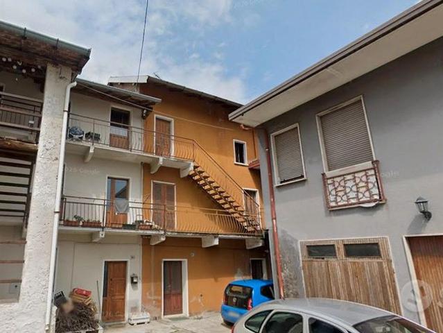 Open Space a Mercallo con Giardino