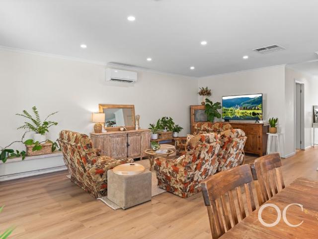 Open the Door to Modern Comfort in a Quiet Cul de Sac