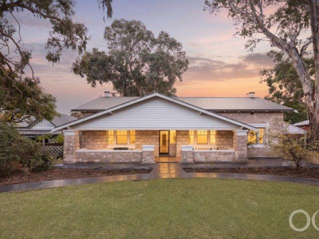 Open the Door to a Kings Park Landmark with Boundless Potential