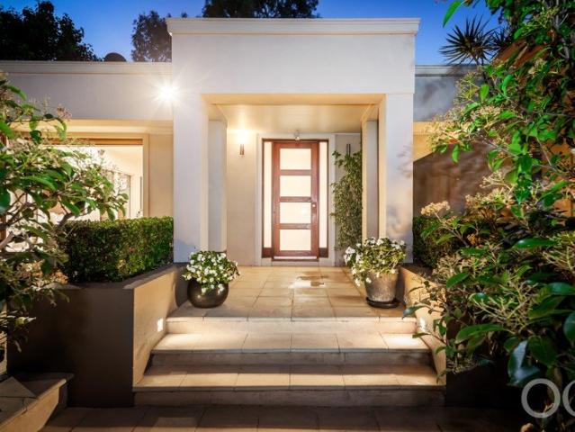Open the Door to a Home of Leisure, from Poolside Living to Hyde Park's Pleasures