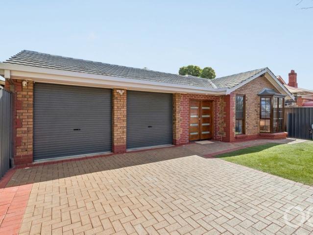 Open the Door to a Sunny, So Easy Home with Room to Gather and Garden