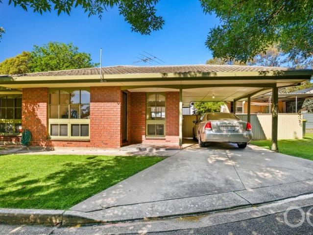Open the Door to a Rare Unit with Willunga Township on its Front Doorstep