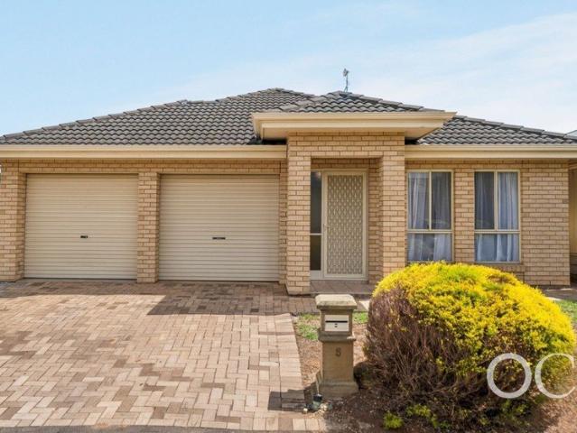 Open the Door To Easy Care Living in a Prime Walkley Heights Location