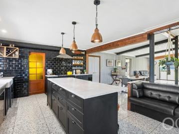 Open the Door to Country Charm with Main Road Presence / Close the Door to the Daily Commute