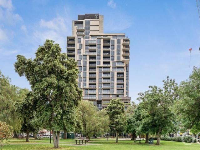 Open the Door to Luxe City Living Manhattan Style