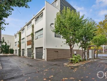 Adelaide, South Australia - Gym, Parking