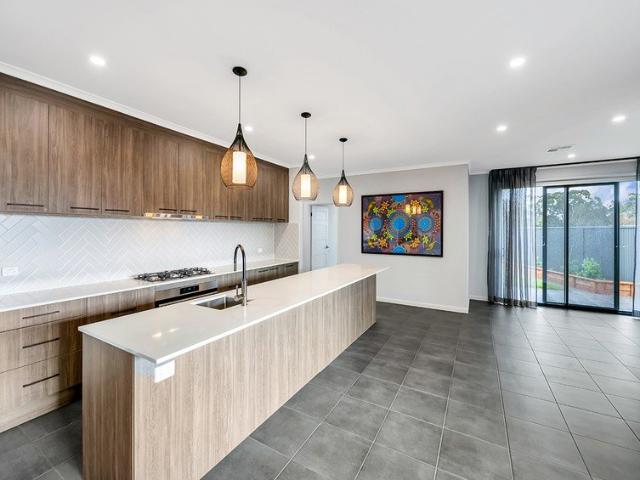 Open the Door to Space, Comfort & Modern Living in Mt Barker