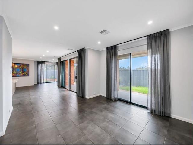 Open the Door to Space, Comfort & Modern Living in Mt Barker