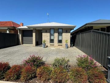 Open the Door To Spacious Modern Family Living in Seaton