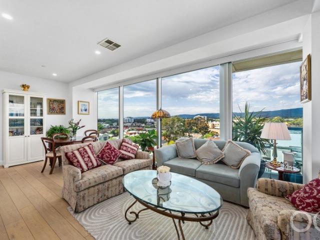 Open the Door to 360 Degree Views Hills, Parklands & the Sea