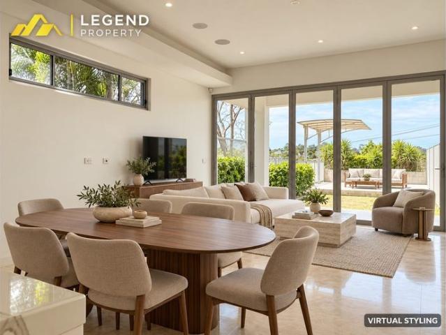 OPEN 7 DAYS! Spacious 5 Bedroom Family Home | 3 Bathrooms | Garage | Prime Putney Location