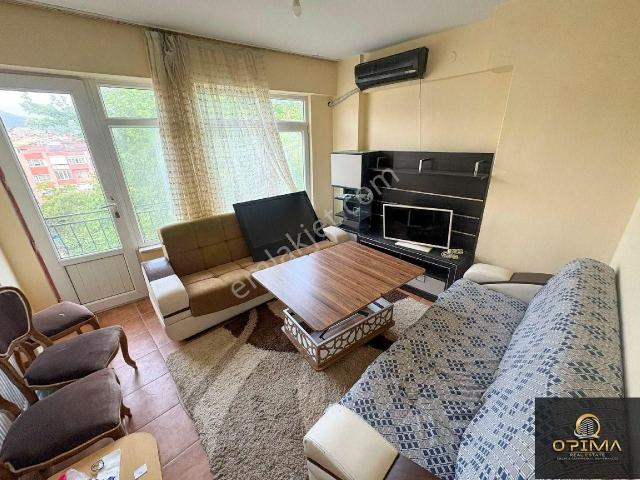 Opima Emlak'tan Yalı Mahallesi Merkezde Yatırıma Uygun Satılık 2+1 Daire