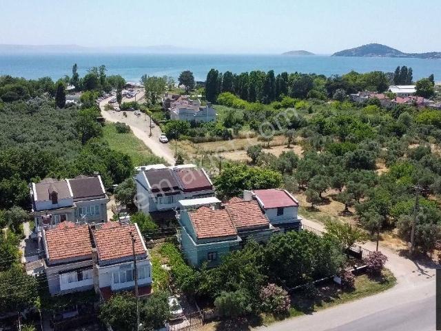 Opima Emlak'tan Zeytinli Mahallesinde Bahçeli 3+1 Satılık Villa