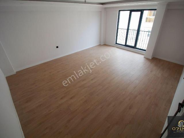 Opima Emlaktan Alaettinde Cadde Üzerinde Sıfır Yaşında 3+1 Satılık Dublexdaire
