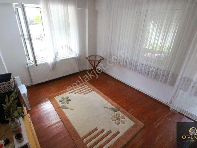 Opima Emlak'tan Atatürk Mahallesinde Eşyalı Kiralık 2+1 Daire