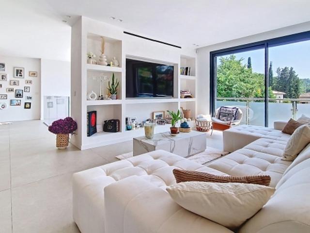 OPIO, maison à vendre, 7 pièces, 270 m²
