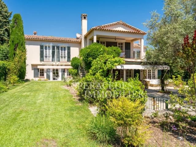 Opio Belle propriété vue sur le golf 1,6 ha