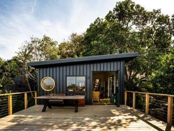 the poortjies treehouse centrally lo.