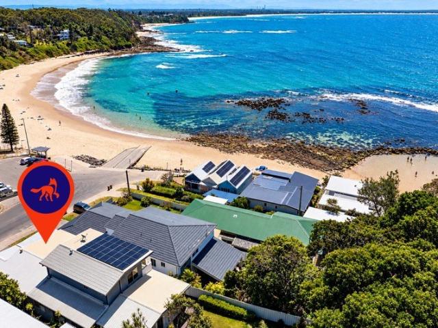 Opposite From The Beach With Spectacular Beach & Ocean Views