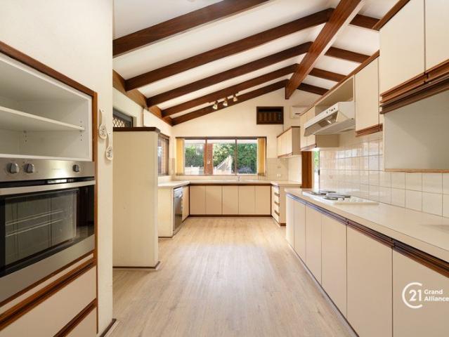 OPPOSITE JOHN CREANEY PARK @$900 per week