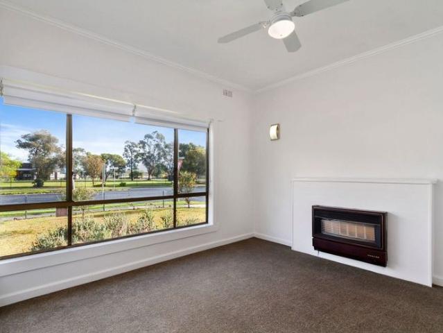 OPPOSITE MORWELL CENTRAL PRIMARY