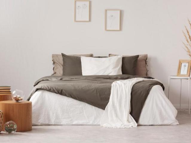 OPPORTUNITE: 4 PIÈCES AVEC BALCON + PARKING IDÉALEMENT SITUÉ
