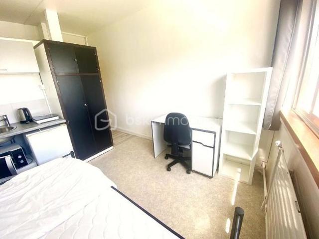 OPPORTUNITE 79 900 = 2 STUDIOS + PARKING = RENTA NET 10%