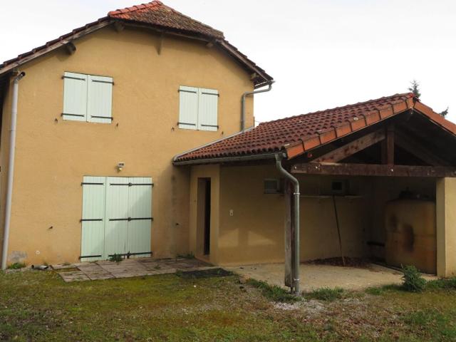 Opportunité à saisir: 2 maisons + 1 appt 270m² Trie sur Baïse