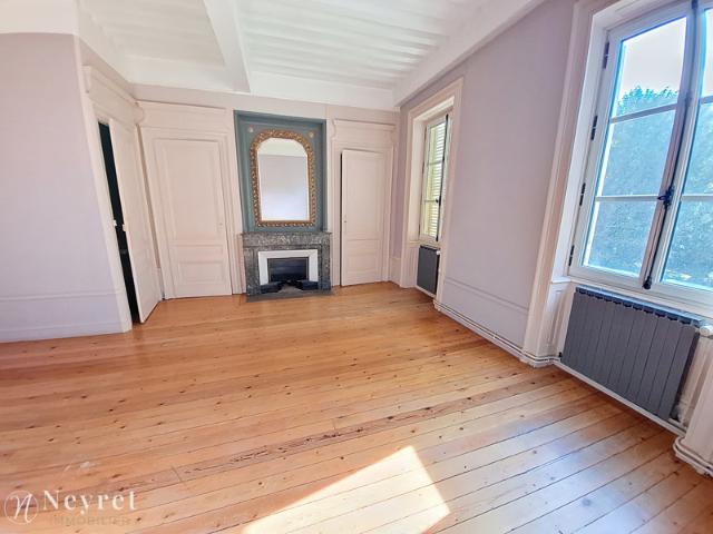 Opportunité à saisir dans une maison de maître de 6 lots su
