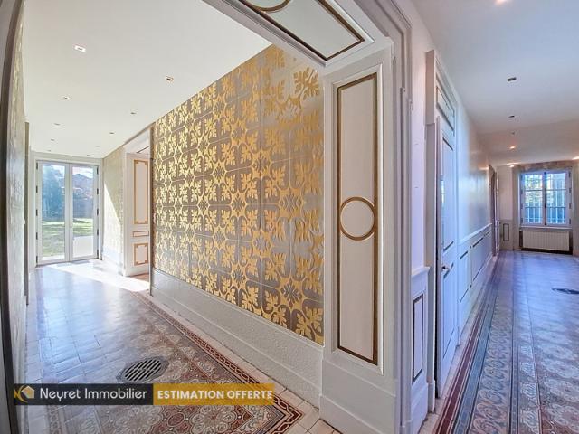 Opportunité à saisir dans une maison de maître de 6 lots su