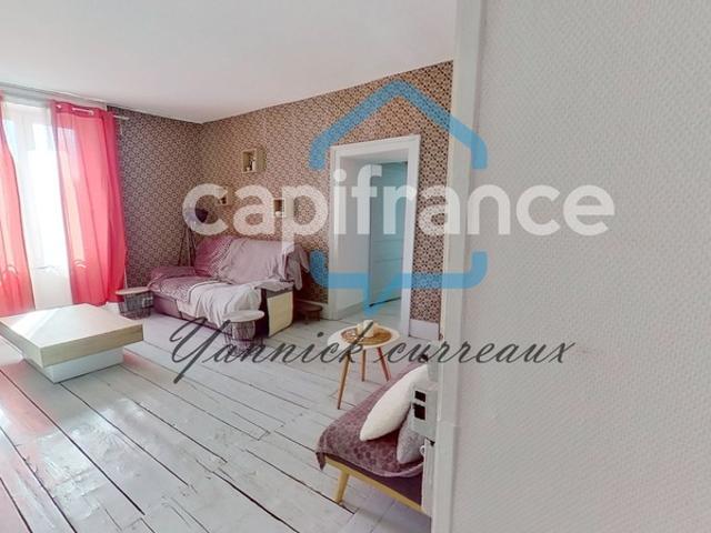 ? Opportunité exceptionnelle ! Maison de ville avec deux appartements, et potentiel pour un troisième ?