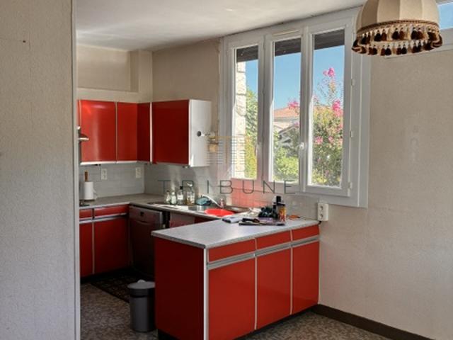 Opportunité, maison 5 chambres avec garage et jardin