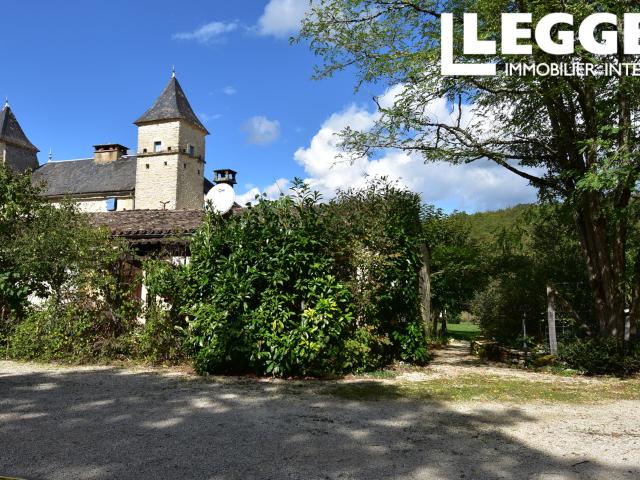 Opportunite rare, maison en pierres, limitrophe Dordogne/Lot avec 3 Chambres, jardin, hameau tranquille Lot