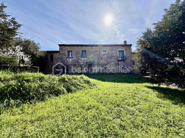 ? Opportunité Rare: Mas en pierre de 1800 sur 2600 m² constructibles – Prix en baisse !