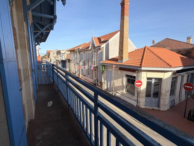 OPPORTUNITE RARE APPARTEMENT AU COEUR DE SOULAC SUR MER