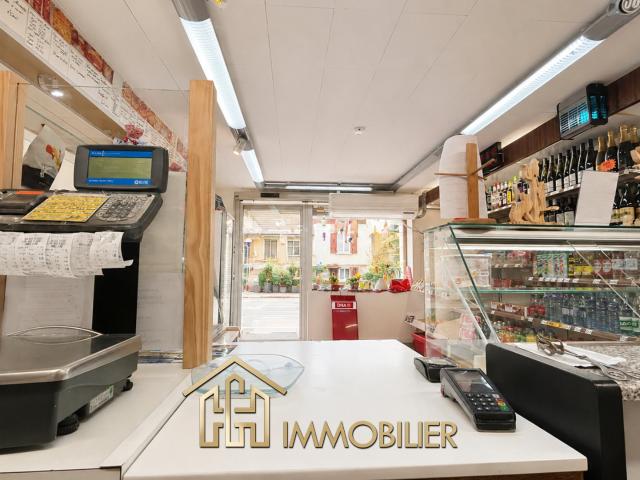 Opportunité rare: commerce rentable + habitation + appartement loué à Rombach le Franc