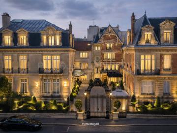 Auteuil Paris, Square Tolstoï