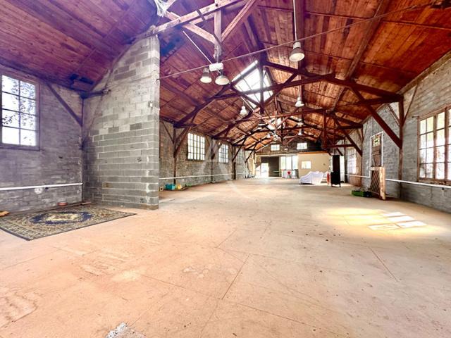 OPPORTUNITÉ RARE ? ENSEMBLE IMMOBILIER UNIQUE AVEC PLUS DE 700 M² DE BÂTIS