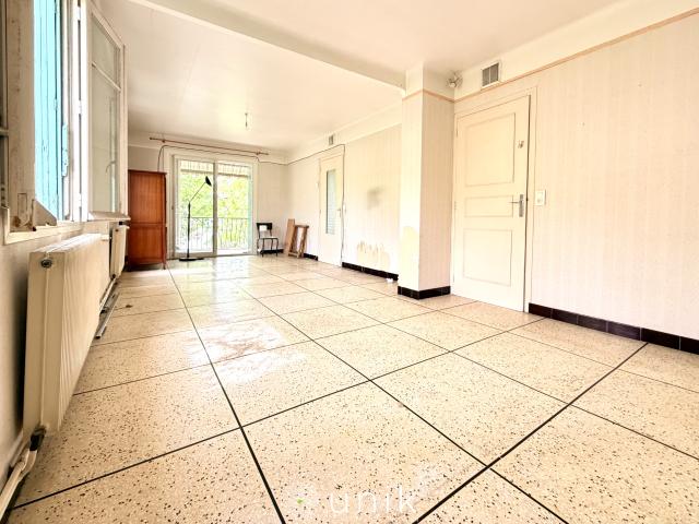 OPPORTUNITÉ RARE QUARTIER BOUTONNET PARKING TERRASSE JARDIN