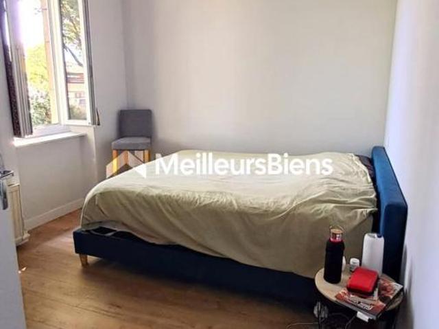 Meublé lumineux et calme avec terrasse