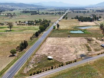 Opportunities with this level of highway frontage and proximity to Scone are tightly held secure your position in the Upper Hunter today