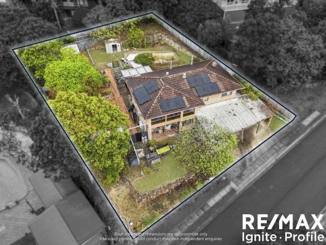 OPPORTUNITY AWAITS IN THE HEART OF BELLBOWRIE