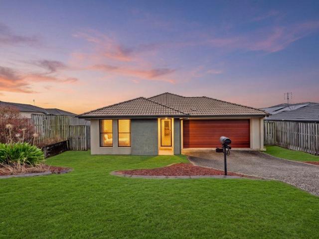OPPORTUNITY KNOCKS! 4 x BEDROOM HOME IN PRIME, HIGHLY SOUGHT AFTER LOCATION!