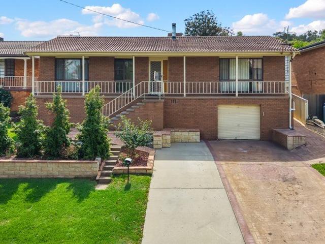 Opportunity knocks in Oxley Vale
